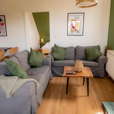 Ferien - Hunde Herzlich Willkommen * Horumersiel